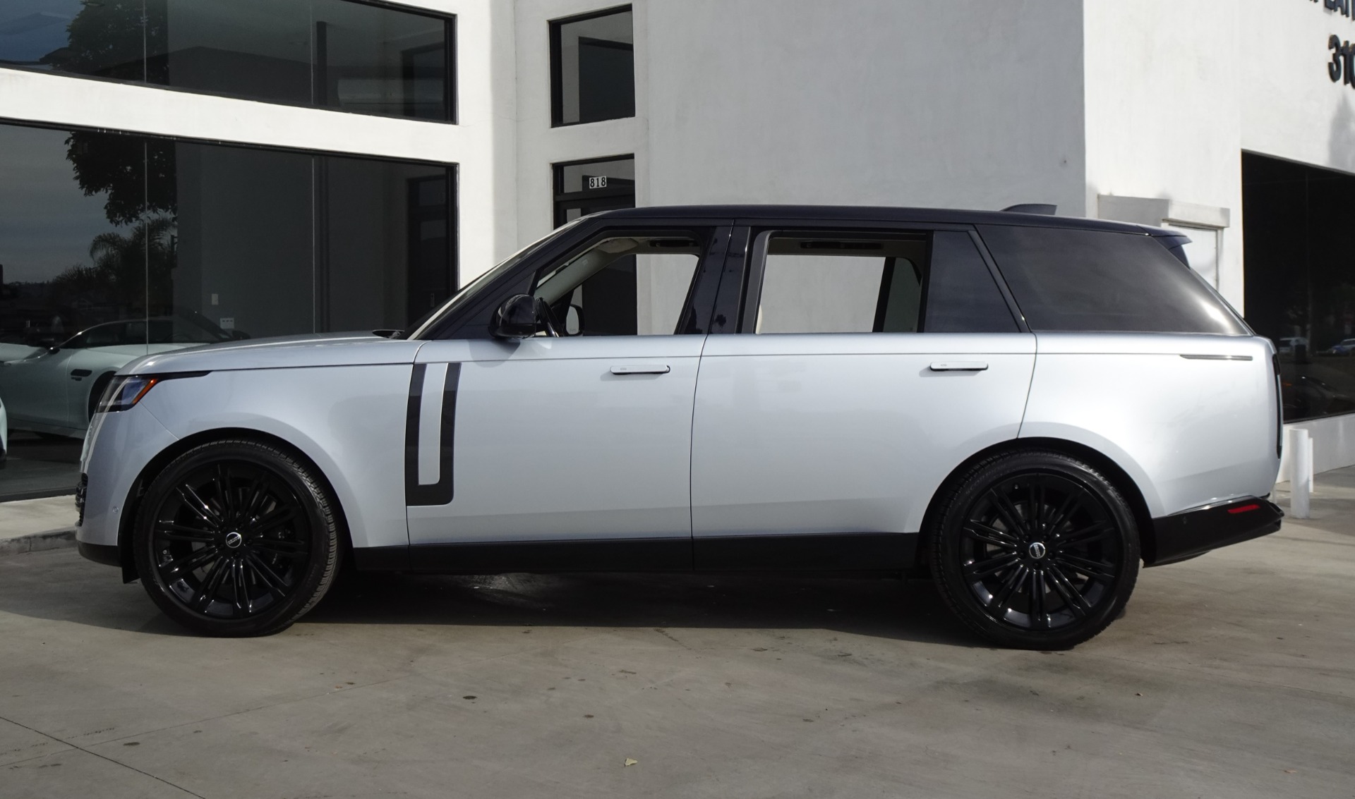 land rover range rover 2023 SALKPBE76PA065860 image land rover range rover 2023 SALKPBE76PA065860 image
